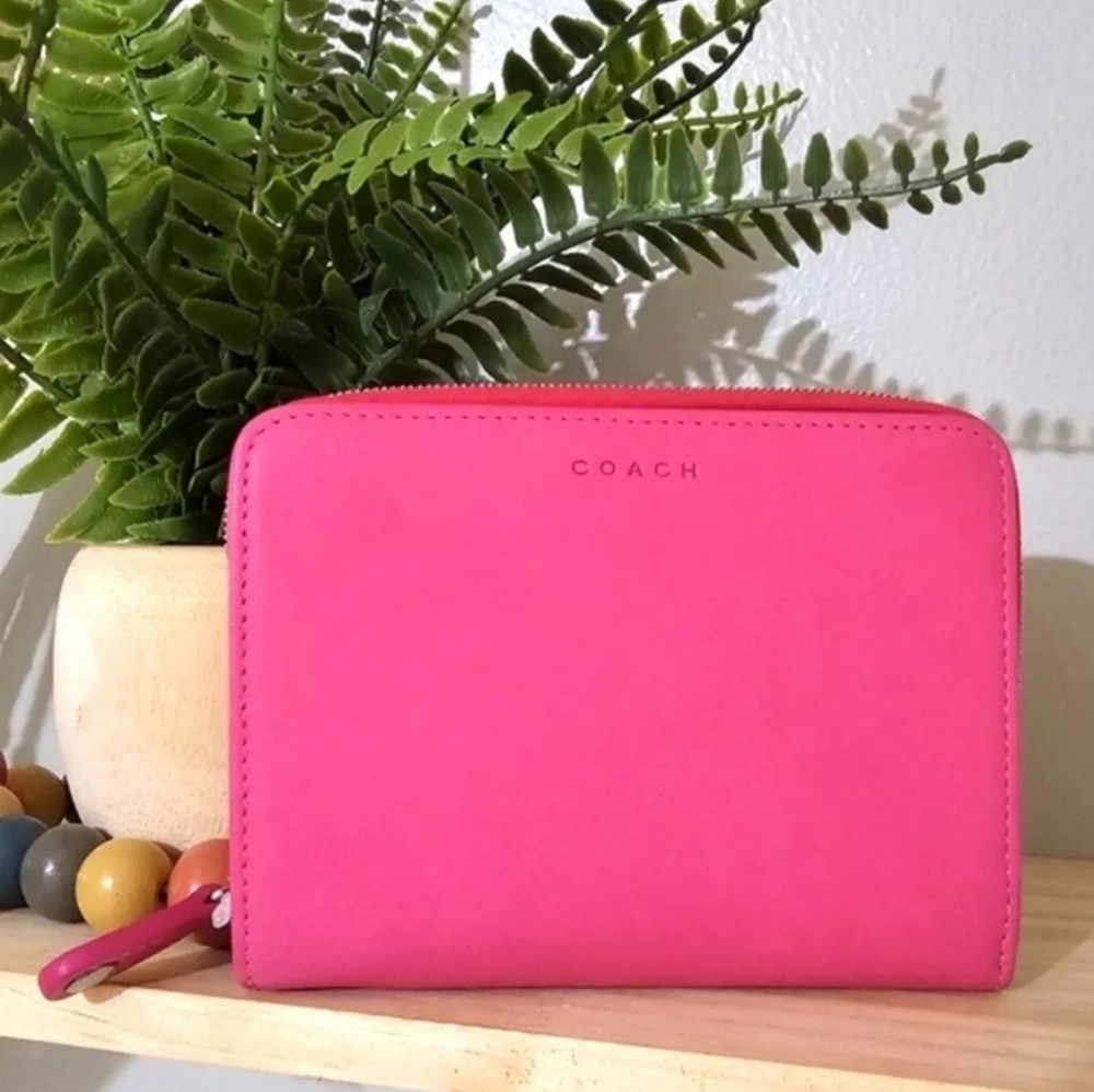 Vintage Coach Compact Continental Clutch Leather Wallet ( Pink ) # 6998 RARE!!!